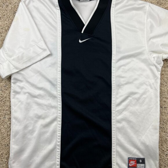 NIKE Sports White & Black Jersey T Shirt Mens Size Small 05553 Number #32 - Picture 1 of 10